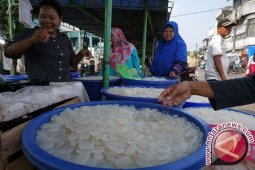 Perajin Kolang Kaling Mulai Bermunculan Jelang Ramadhan