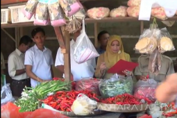 Tim Satgas Polresta Blitar Sidak Harga Bahan Pokok