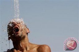 Saat Puasa, Jangan Mandi Lebih Dari Lima Menit, Mengapa?