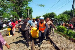 Dua Tewas Tertabrak KA Mutiara Timur di Jember