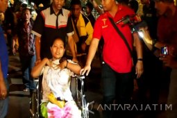 Korban KM Mutiara Sentosa Tiba di Surabaya (Video)