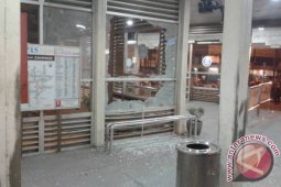 Bom Kampung Melayu - Operasi Halte Transjakarta Kampung Melayu Dihentikan Sementara