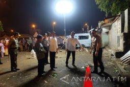 Tiga Terduga Teroris Ditangkap terkait Ledakan Kampung Melayu (Video)
