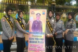 Ramadhan, Polres Bangkalan Bagi-Bagi Takjil