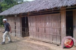Perbaikan Ratusan Rumah Warga Perbatasan Indonesia-Malaysia