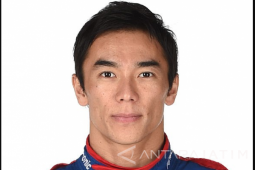 Sato menjadi Pebalap Jepang Pertama yang Menangi Indy 500