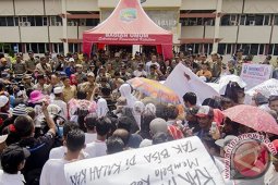 Masalah Ijazah Diserahkan Proses Hukum