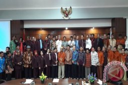 Wagub Kalteng Kaji Banding Kedamaian Masyarakat di Kepulauan Babel
