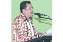 Bupati Kapuas Hulu minta tuntaskan temuan BPK dalam sebulan