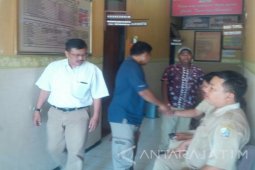 Enam PNS Sampang Terjaring OTT Kasus Suap