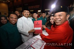 Gus Ipul Daftar Cagub Jatim Lewat PDIP