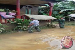 Puluhan Rumah Warga Bintuni Terendam Banjir