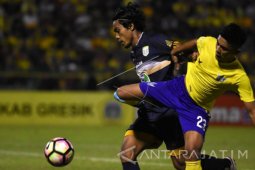 Persegres GU Takluk Dari Persela 0-2