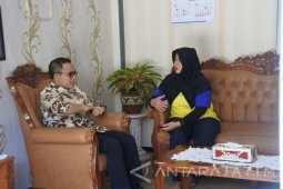 Anas Jenguk Mantan Bupati Banyuwangi di Lapas