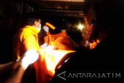 Polisi Selidiki Kematian Pria di Dalam Mobil