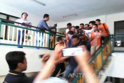 Kejari Tahan Anggota DPRD Kabupaten Sidoarjo