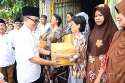 Bupati Anas Kunjungi Korban Banjir Rogojampi