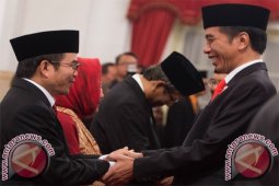 Yudi Latief Serahkan Nama Calon Deputi UKP PIP