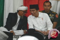 Jokowi telepon Syekh Tamim dan Erdogan bahas Qatar