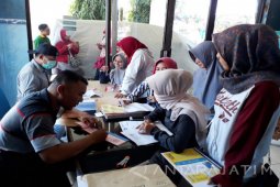 Ratusan Warga Sumenep Daftar Kapal Mudik Gratis (Video)
