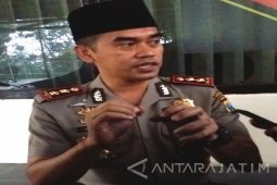 Polres Bondowoso Ganti Rugi Rumah Warga Rusak Dampak Ledakan