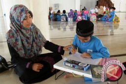 Metode "Bismillah" Permudah Siswa Tunarungu Mengaji