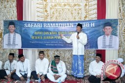 Bupati Bantu Masjid Jamiul Khairat Rp80 Juta
