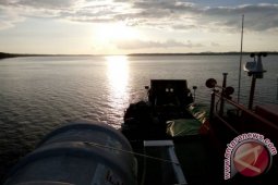 Kapal Feri Larang Truk Ekspedisi H-5 Lebaran