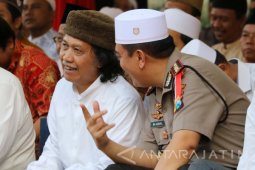 Cak Nun: Polri Bukan Alat Pemerintah