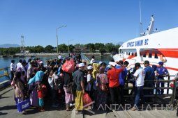 Keberangkatan Kapal Cepat Mudik Gratis Situbondo-Madura Tertunda