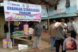 Bulog Kapuas Hulu pastikan stok pangan aman hingga lebaran
