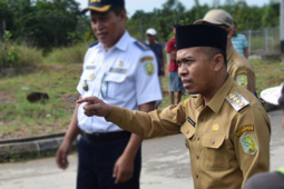Bupati Sambas pantau dan temukan produk kadaluarsa