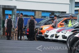 Jibom Brimob Polda Jatim Siaga di Pelabuhan Ketapang Banyuwangi