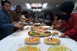 KBRI Beijing Salurkan Zakat Rp17 Juta