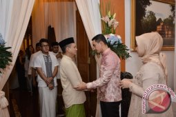 Lebaran 2017 - Warga antusias hadiri "open house" Zola