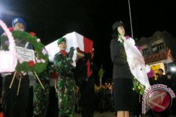Gugur Bunga dan Salvo Iringi Pemberangkatan Jenazah Ipda Anumerta Sigalingging