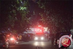 Dua Anggota Brimob Ditikam Orang Tak Dikenal