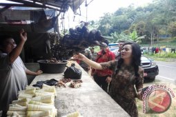 Karolin : Manfaatkan Perkarangan Rumah Untuk Menunjang Ekonomi Keluarga
