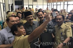 Wagub Jatim Inspeksi ASN Hari Pertama Kerja (Video)
