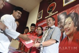 Gus Ipul Kembalikan Formulir