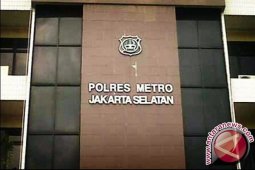Polisi selidiki pemasangan atribut ISIS di Polsek Kebayoran Lama