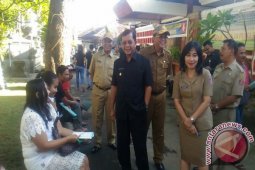 Wabup Buleleng Pimpin Sidak Kehadiran ASN (Video)