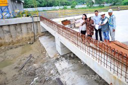 Risma : "Underpass" Mayjen Sungkono Ditargetkan Berfungs November 2017