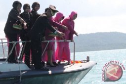 Peringati HUT Bhayangkara, Polres Bangka Selatan Tabur Bunga di Pelabuhan