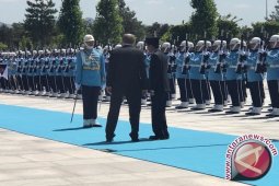 Jokowi Disambut Pasukan Berkuda Hingga Tentara Ottoman