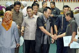 Seluruh Fraksi DPRD Lampung Menyetujui Pertanggungjawaban APBD TA 2016