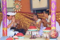 Bupati Klungkung Hadiri "Karya Diksa-Dwijati" IBP Arsana