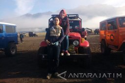 Volume "Jeep" Angkutan Wisata Bromo Meningkat Pascalebaran(Video)
