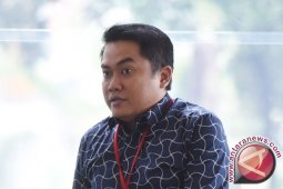 Anak Bupati Klaten menolak bersaksi untuk ibunya