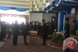 Bupati HSS Lantik 78 Pejabat